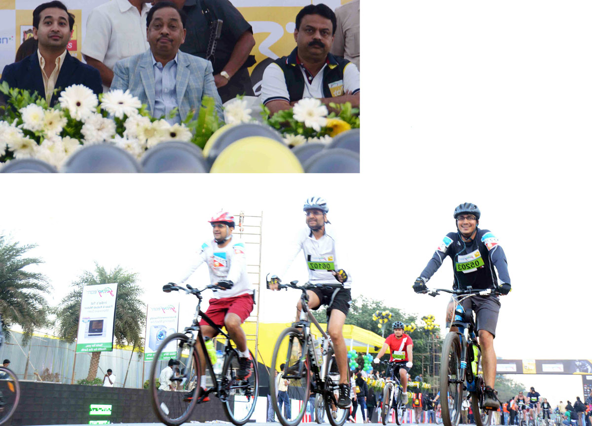Minister Narayanrao Rane,Mumbai Mayor Sunil Prabhu & Yuva Leader Nitesh Rane during Cycling Event at MMRDA BKC.