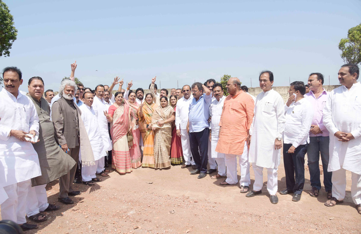 All Opposition Party Leaders & MLA's visited at Dadar Indu Mill.