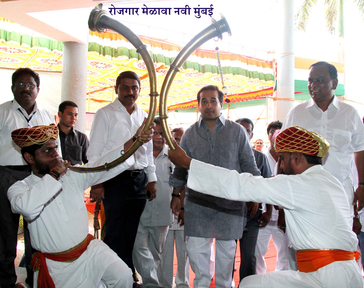 JOB FAIR BY MLA PRASHANT THAKUR INAUGURATED BY YUVA CONGRESS LEADER &    SWABHIMAAN SANGHATANA PRESIDENT NITESH RANE AT PANVEL.