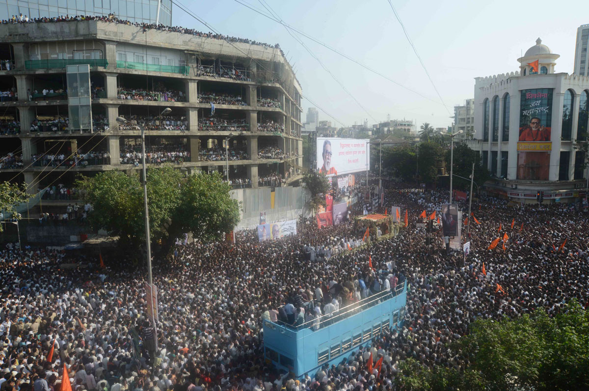 SHIVSENA SUPREMO BALASAHEB THAKAREY FUNERAL AT DADAR.