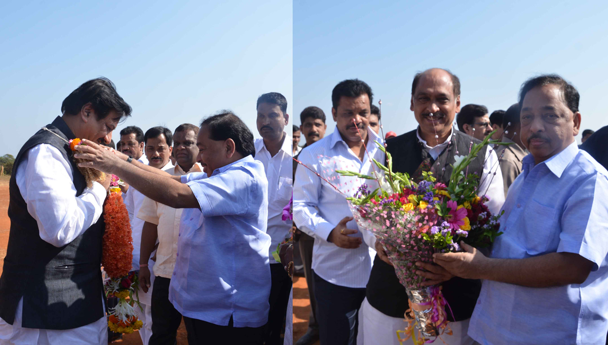 CHIEF MINISTER PRITHVIRAJ CHAVAN,MPCC PRESIDENT MANIKRAO THAKARE & SINDHUDURGH GUARDIAN MINISTER NARAYAN RANE IN CONGRESS PARTY MELAVA AT KANKAVLI.