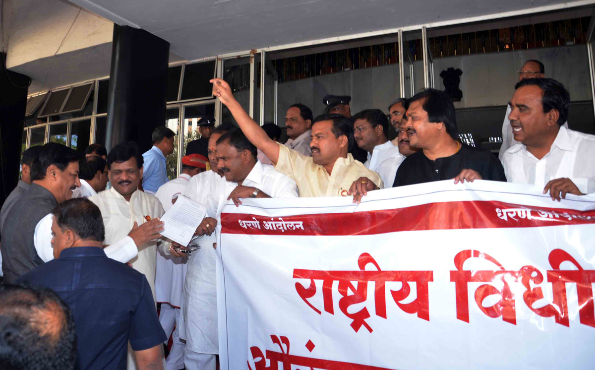 CHIEF MINISTER PRITHVIRAJ CHAVAN AT VIDHAN BHAVAN.