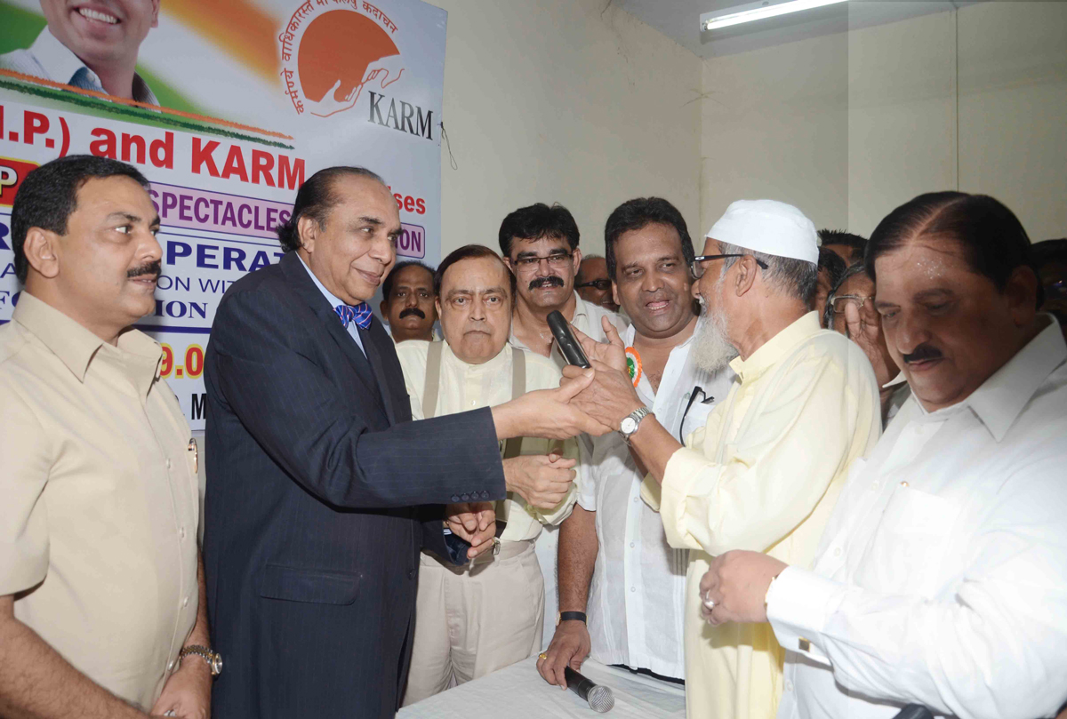UNION MINISTER OF STATE & M.P.MILIND DEORA & KARM ORGANISED 81ST FREE EYE CHECK-UP CAMP AT UMER RAJAB MUNICIPAL SCHOOL MADAN PURA.