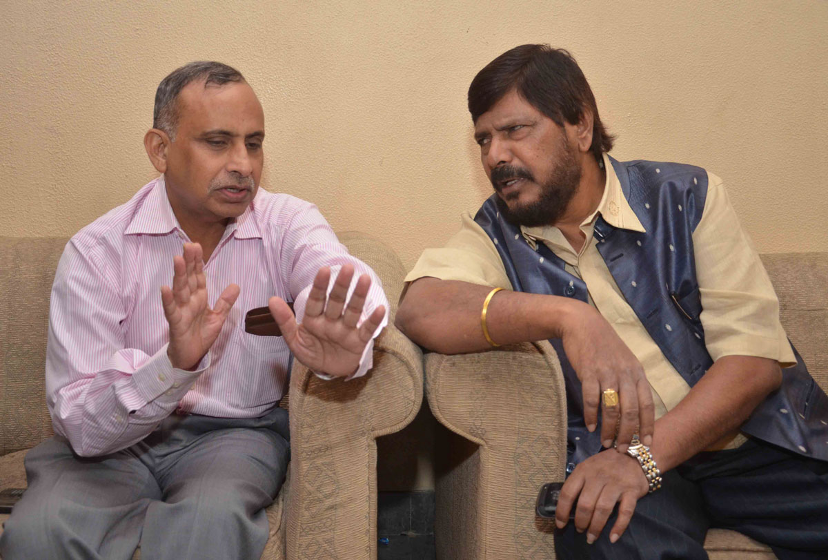 Uttam Khobragade Meeting With RPI Ramdas Athawale & Joint Press Conference At MIG Club Bandra.