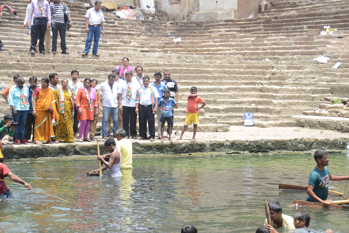 Youth Leader Rajkumar Bafna to Clean Holy Ban Ganga at Malbar Hill.