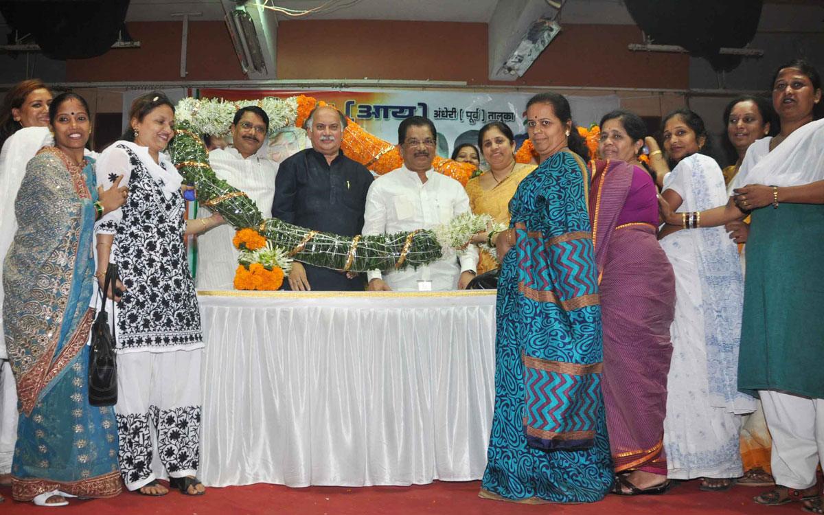M.P.& EX.UNION MINISTER GURUDAS KAMAT & MINISTER SURESH SHETTY ON MAHILA CONGRESS MELAVA AT ANDHERI.