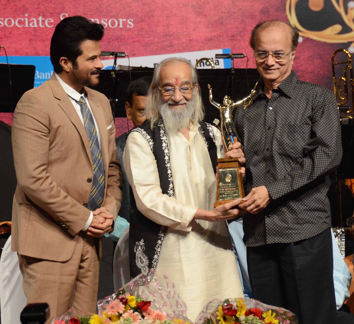 Master Dinanath Mangeshkar Awards at Shanmukhanand Auditorium in Chief Presence of Babasaheb Purandare.