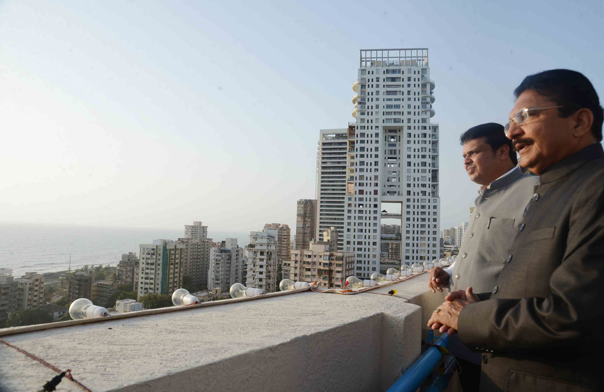 Maharashtra State Governor Ch Vidyasagar Rao & Chief Minister Devendra Fadnavis Unveiled the Newly constructed 14-Storey Building for the Governor's Staff at Raj Bhavan.