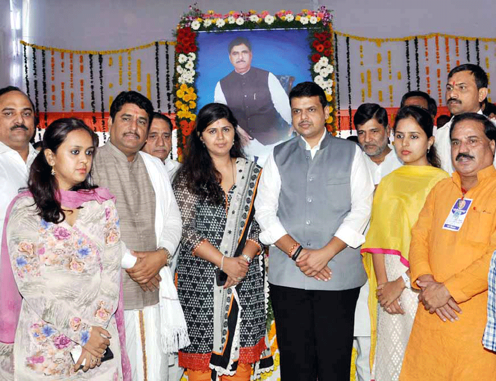 Bhoomi Pujan of "Gopinath Gad" in Chief  Presence of Chief Minister Devendra Fadnavis & Bhaiyu Maharaj at Beed-Parli.