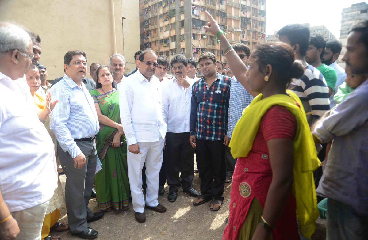Vidhan Parishad Opposition Leader Radhakrishna Vikhe Patil visit at Borivali National Park Adivashi Pada,Aarey Adivashi Pada & Goregaon SRA Colony.