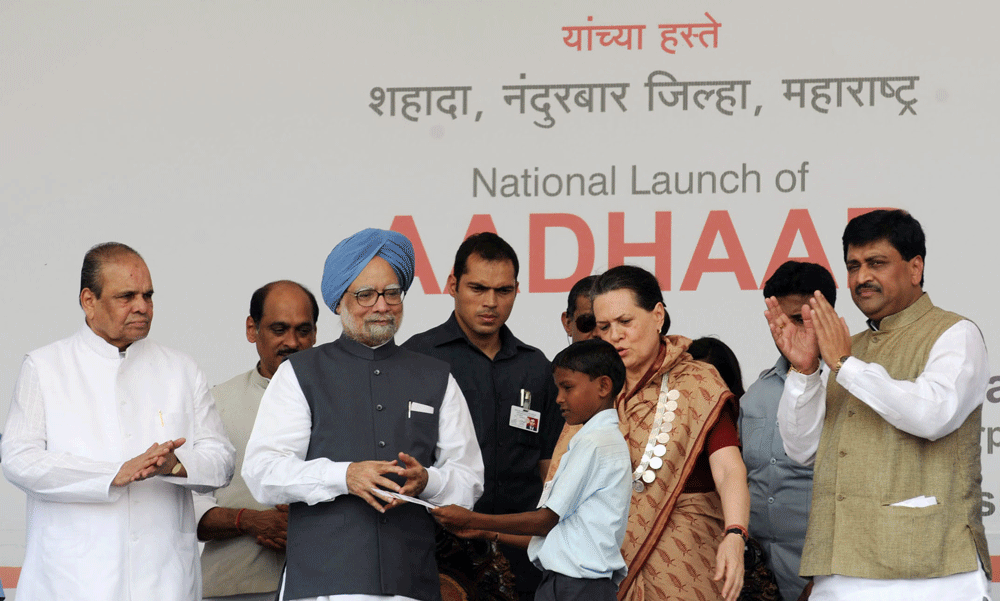 National Advisory Council, Smt. Sonia Gandhi,Prime Minister, Dr. Manmohan Singh launches the Aadhaar Number under Unique Identification Authority of India, At Tembhli Village, Nandurbar, Maharashtra.