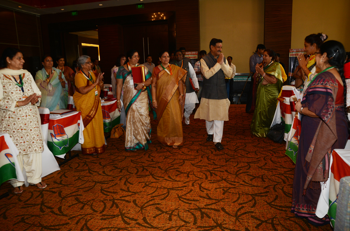 ALL INDIA MAHILA CONGRESS COMMITTEE NATIONAL COUNCIL MEETING AT HOTEL NOVOTEL JUHU INAUGURATED BY CHIEF MINISTER PRITHVIRAJ CHAVAN.
