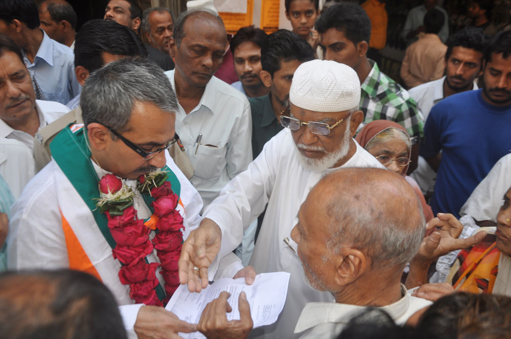 MLA.AMIN PATEL VISIT IN MUMBADEVI TALUKA MUMBAI.