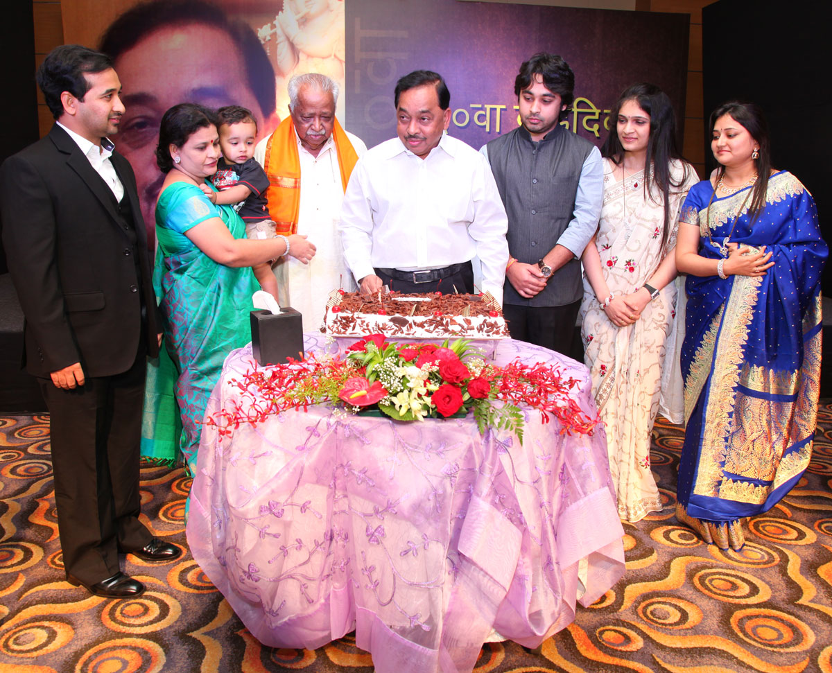 MINISTER NARAYANRAO RANE AT TAJ PRESIDENT HOTEL.