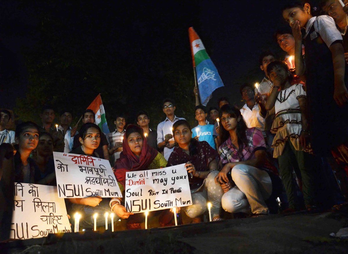 NSUI PROTEST FOR WOMEN'S SECURITY IN INDIA AT SAT RASTA BYCULLA.