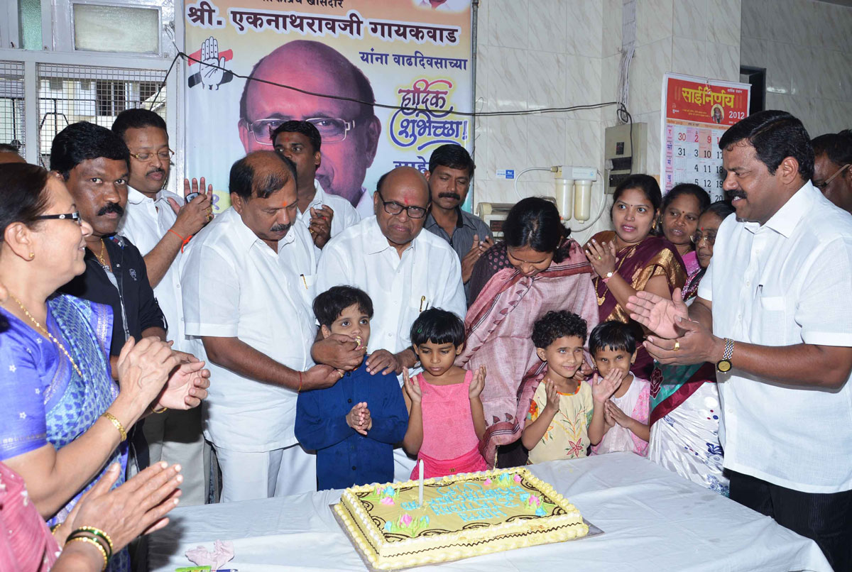 MP. EKNATH GAIKWAD BIRTHDAY CELEBRATION IN MUMBAI.