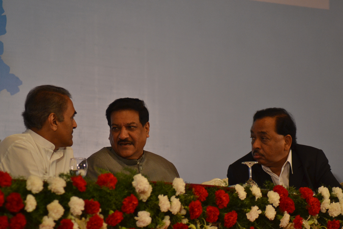 CHIEF MINISTER PRITHVIRAJ CHAVAN,UNION MINISTER PRAFUL PATEL & MINISTER NARAYAN RANE IN ADVANTAGE VIDARBHA-2013 INDUSTRIAL SEMINAR AT NAGPUR.