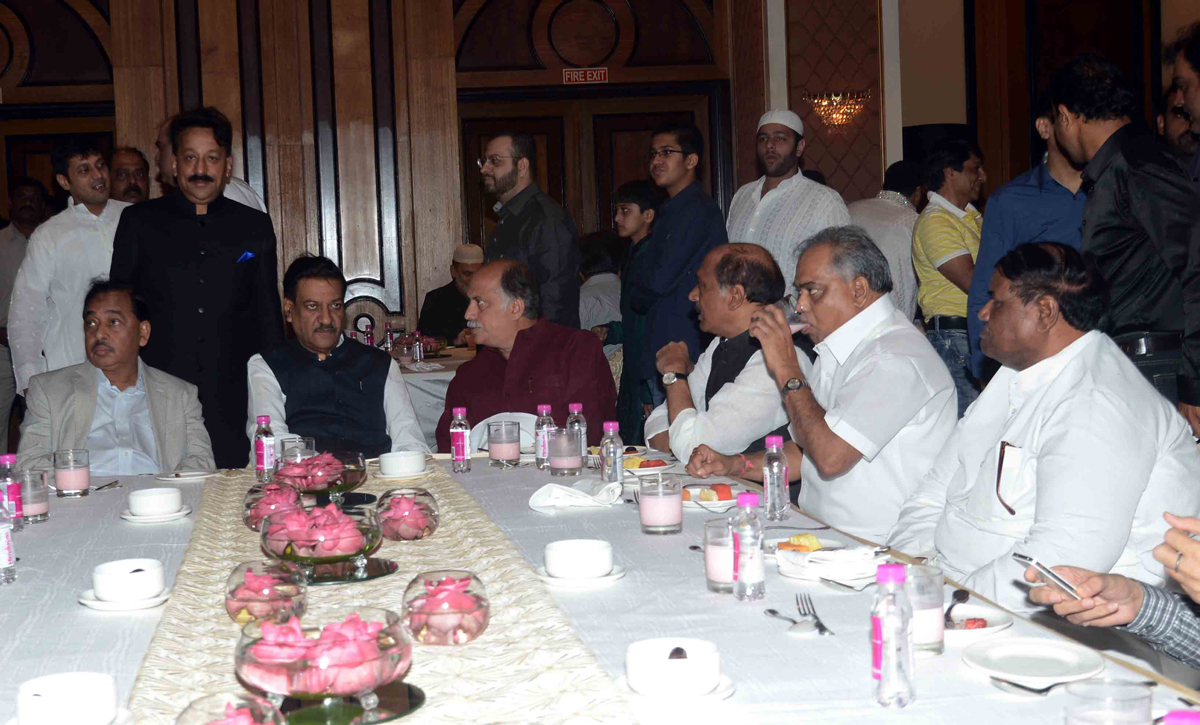 RAMZAN ROZA-E-IFTAR PARTY AT HOTEL TAJ LAND END BANDRA.