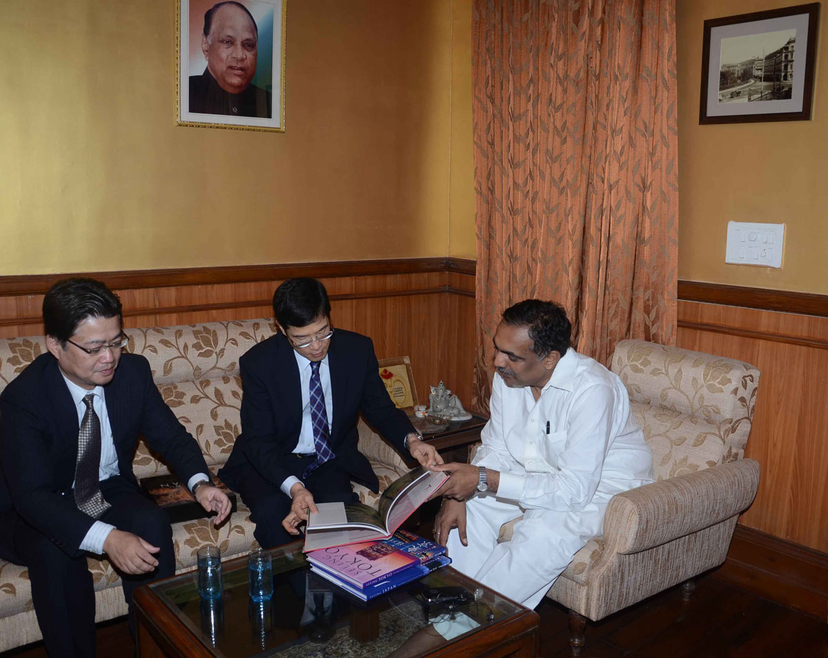 MINISTER JAYANT PATIL MEETS MR.TAMON MOCHIDA CONSULATE GEN.OF JAPAN AT ROYAL STONE MAHALAXMI MUMBAI.