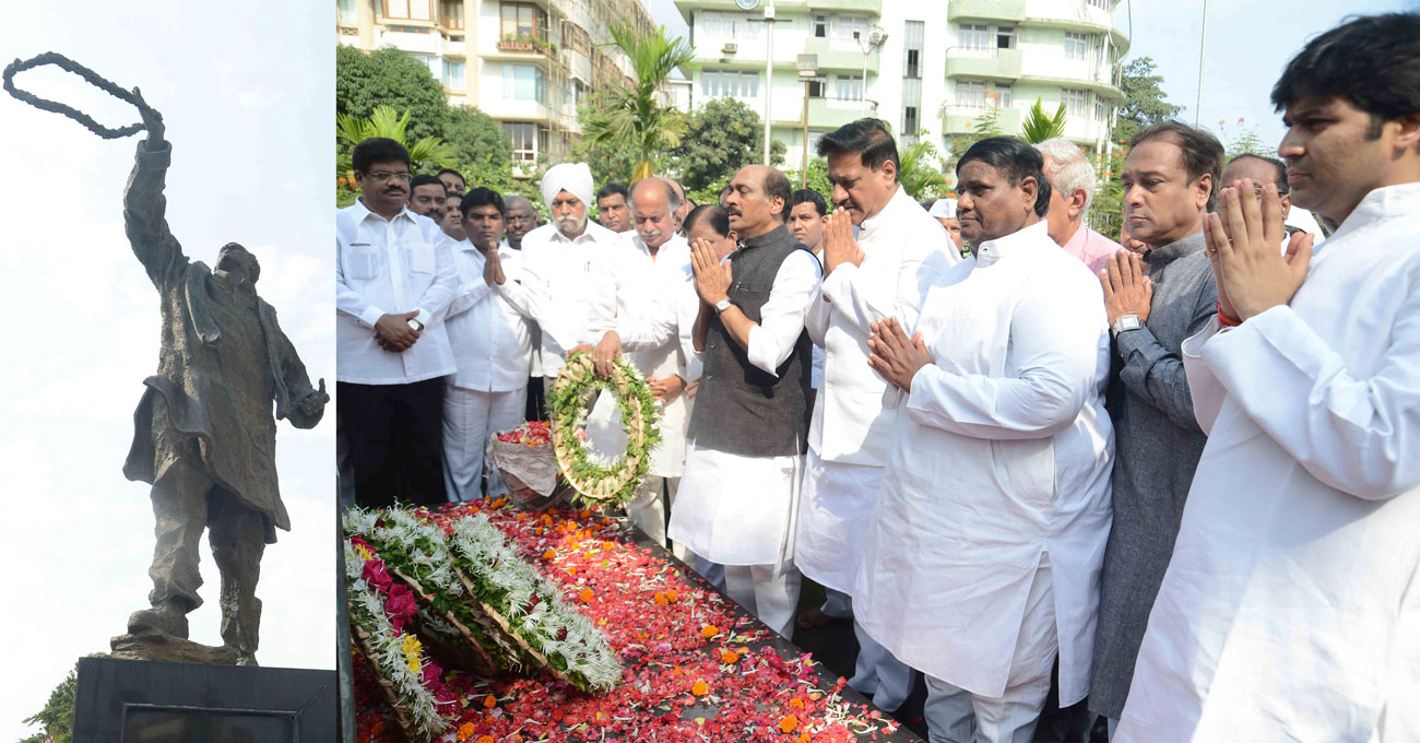 Congress Party Leader's Paying Tribute to Late Prime Minister Rajiv Gandhi on his Death Anniversary at Cooperage Ground Colaba.