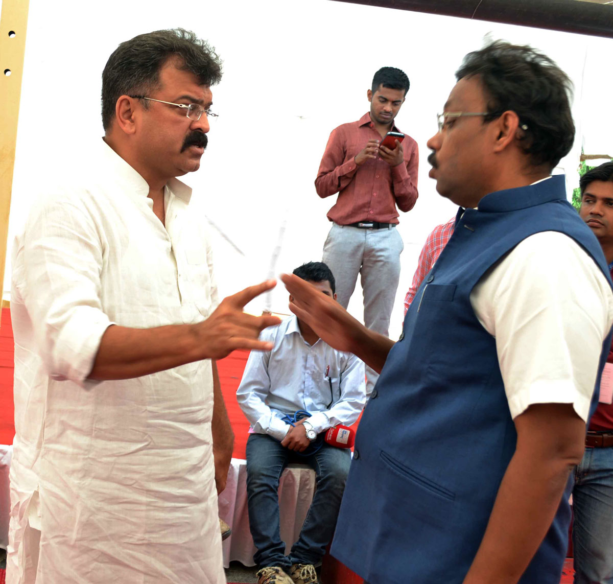 Leaders at Vidhan Bhavan during ongoing Maharashtra Monsoon Assembly Session.