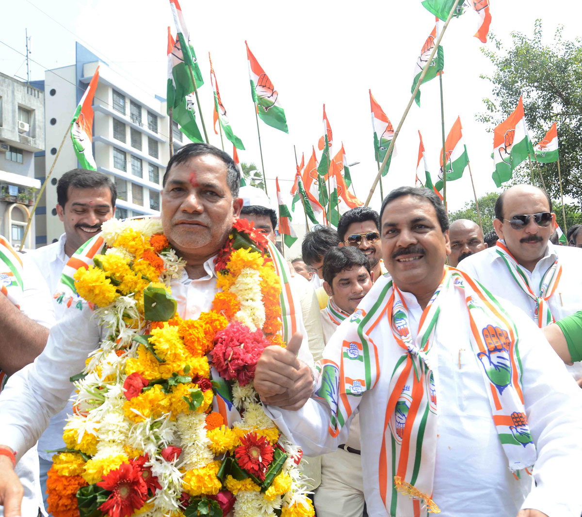 Kalina Assembly Congress Candidate Kripashankar Singh Filed Nomination Form.