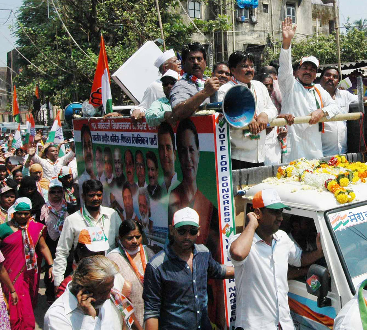 168-Chandivali Assembly Congress Candidate Mohd.Arif Nasim Khan Padyatra Rally.