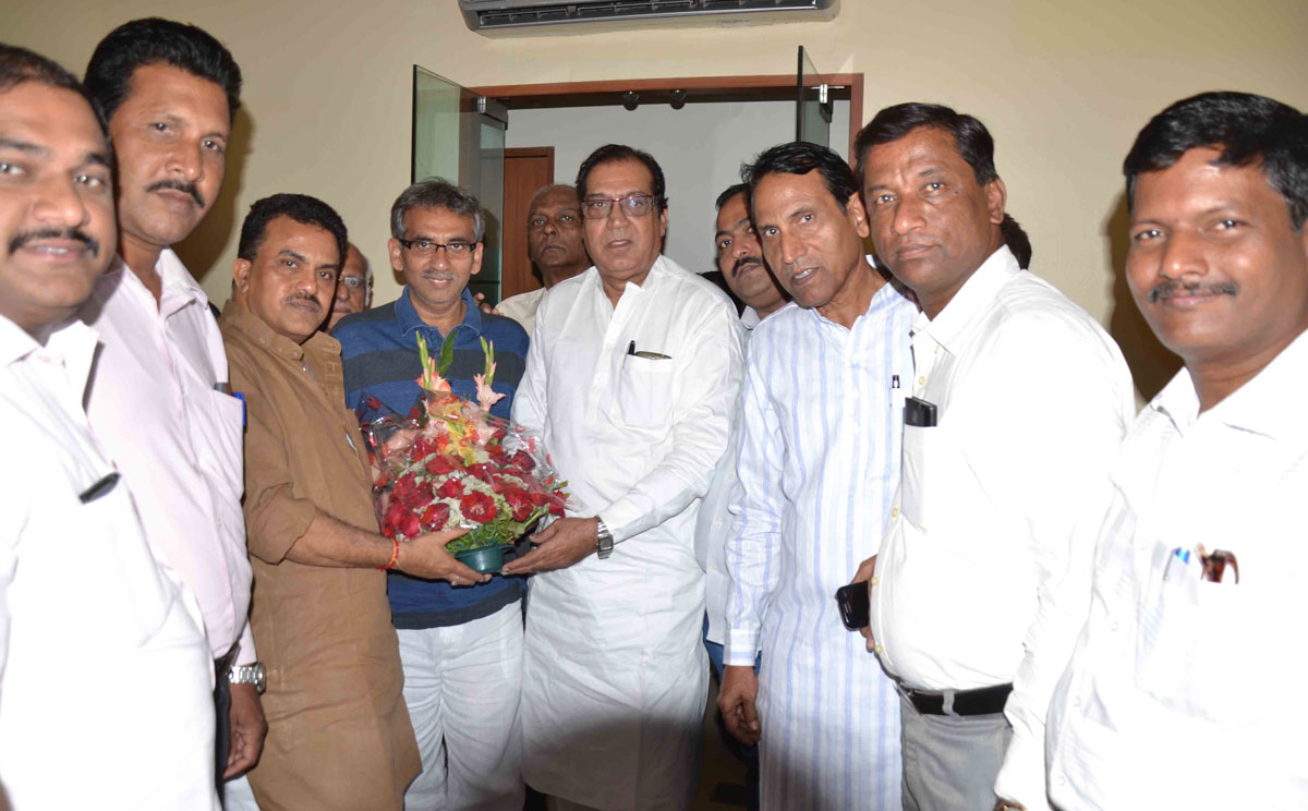 MRCC President Sanjay Nirupam At Mumbai Congress Rajiv Gandhi Bhavan.