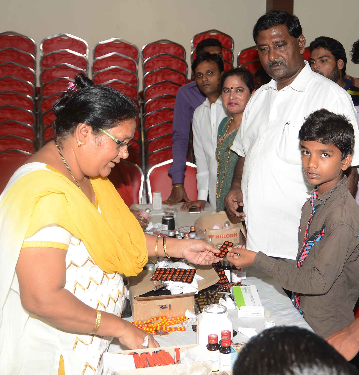 Free Medical Camp by Corporator Smt.Sangita Chandrakant Handore at Chembur.