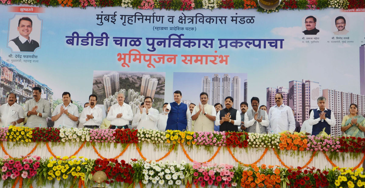 Chief Minister Devendra Fadnavis during B.D.D. Chawl Developement Plan Bhoomi Pujan at Jambori Maidan Worli.