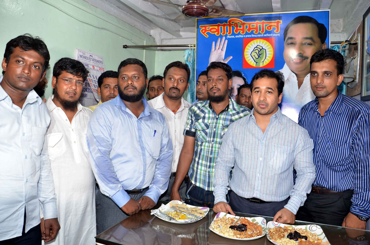 SWABHIMAN SANGHATNA PRESIDENT NITESH RANE INAUGURATES PUBLIC RELATION OFFICE AT J.J.JUNCTION.