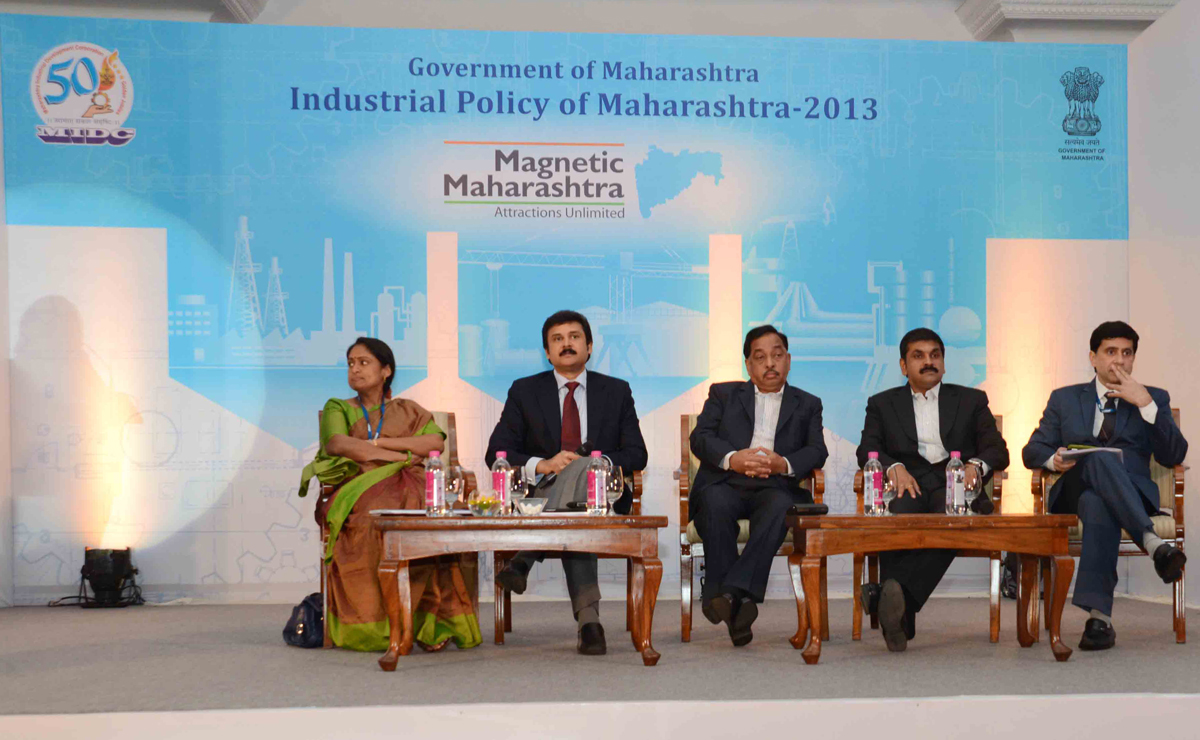 MINISTER NARAYANRAO RANE & MINISTER SACHIN BHAU AHIR IN INDUSTRIAL POLICY OF MAHARASHTRA 2013 AT HOTEL TAJLAND END BANDRA.