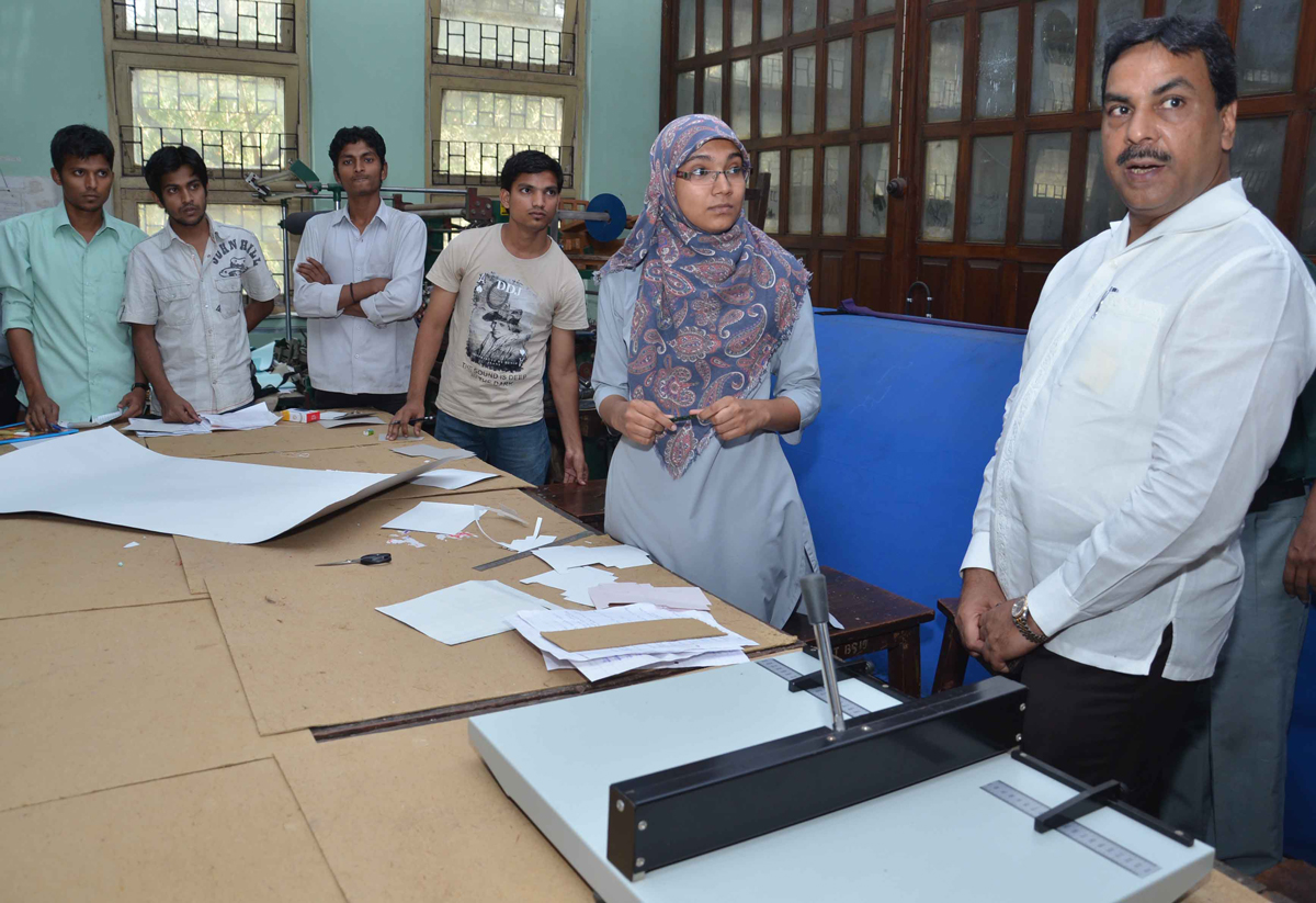 MINISTER MOHD.ARIF NASIM KHAN VISITED MINORITY ITI COLLEGE AT SIR J.J.SCHOOL OF ARTS CST.