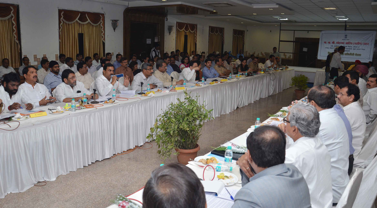 GUARDIAN MINISTER MOHD.ARIF (NASIM) KHAN AT CHETANA COLLEGE BANDRA.