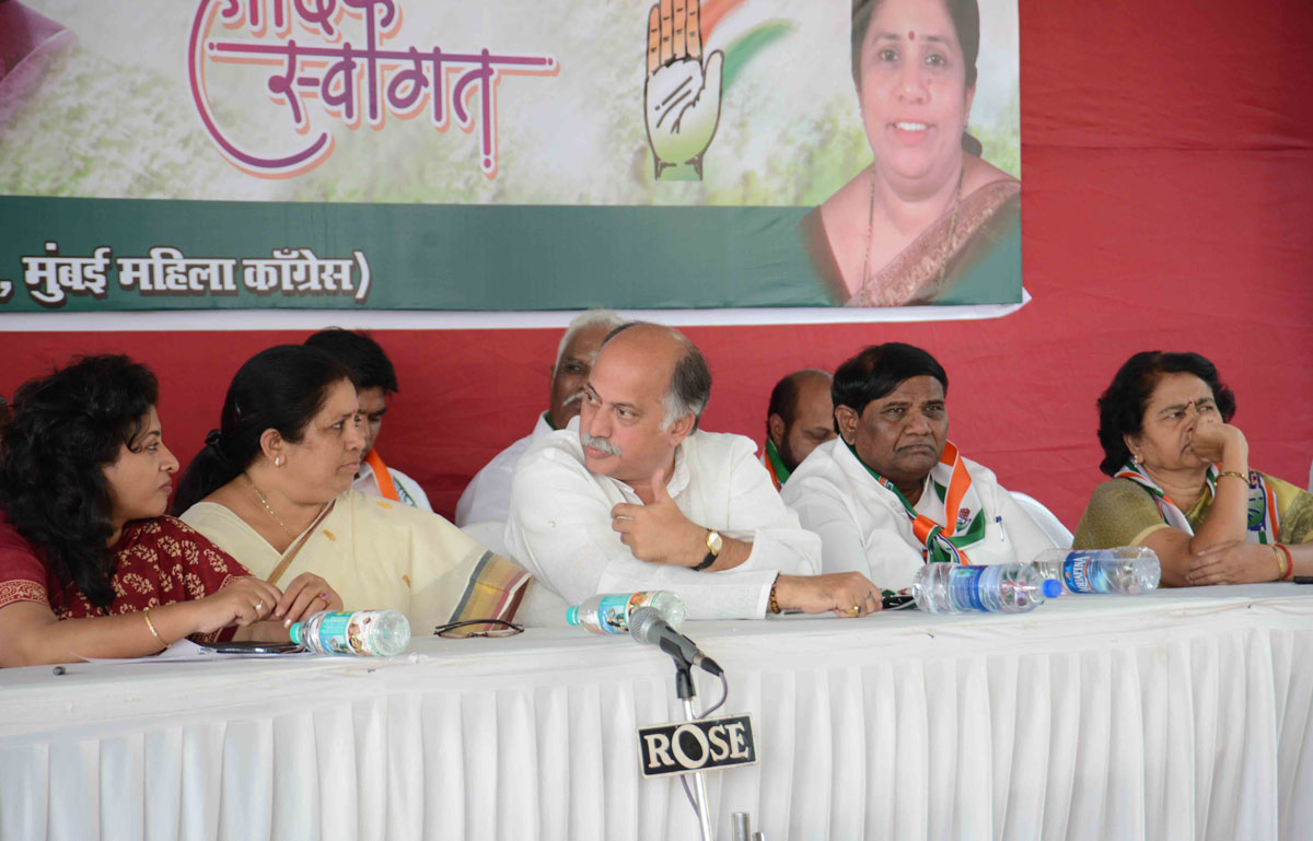 AICC Gen.Sec.& MP.Gurudas Kamat during AICC.Mahila Congress President Shobha Ojha Mahila Congress rally at Rajiv Gandhi bhavan CST.