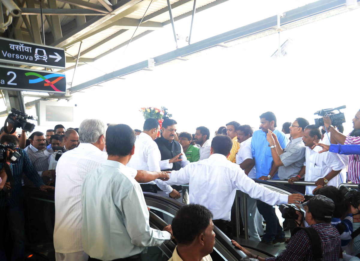 Mumbai Metro Rail from Ghatkopar to Versova Inaugurated by Chief Minister Prithviraj Chavan.