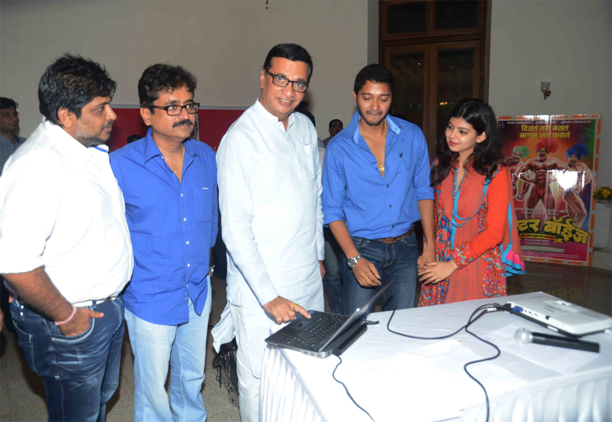 Minister Balasaheb Thorat & Cine Star Shreyas Talpade During Launch of Maha E-Seva Centre's & Poster Boys Promo at Malbar Hill Seva Sadan.
