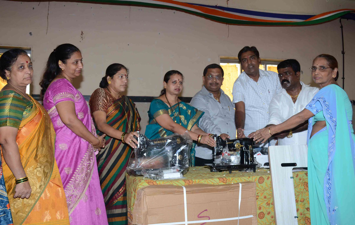 MNS Byculla Assembly Org.Sewing Machine Distribution at Savitribai Phule Muncipal School Byculla.