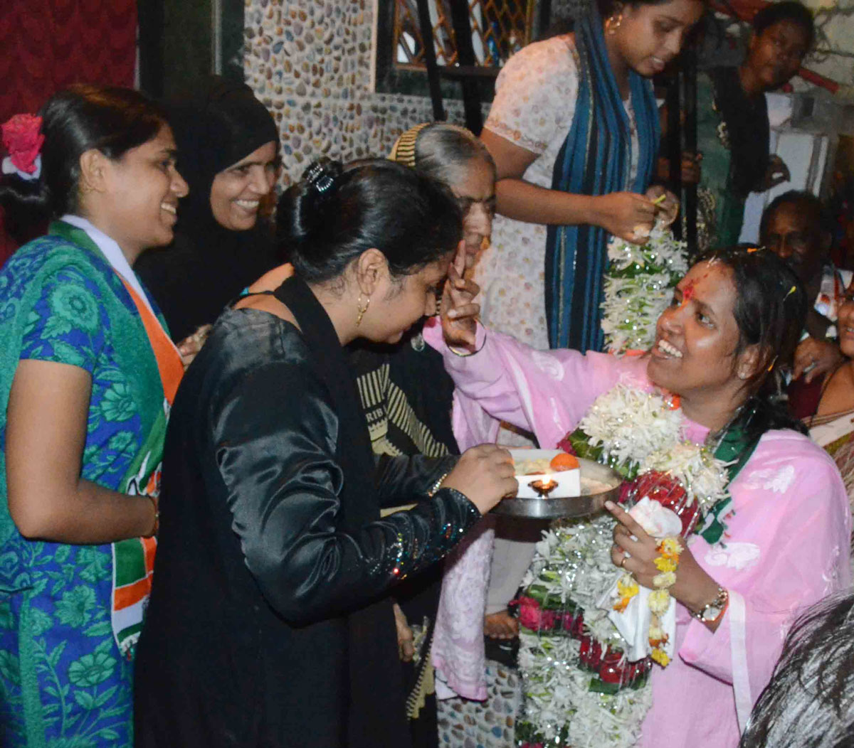 178-Dharavi Congress Candidate Varshatai Gaikwad Campaign Rally.