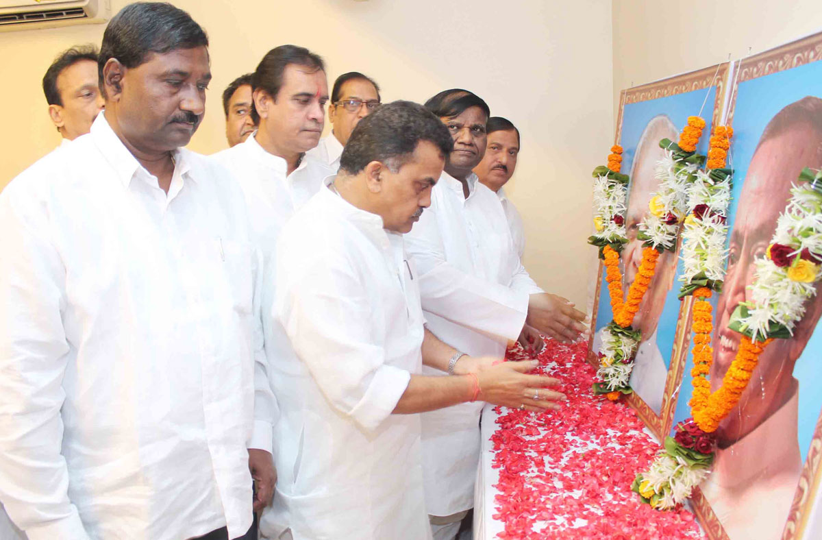 Mumbai Congress Condolence Meeting to Pay Tribute to Congress Leader's Late.Murli Deora & Late.A.R.Antulay at Rajiv Gandhi Bhavan Azad Maidan.