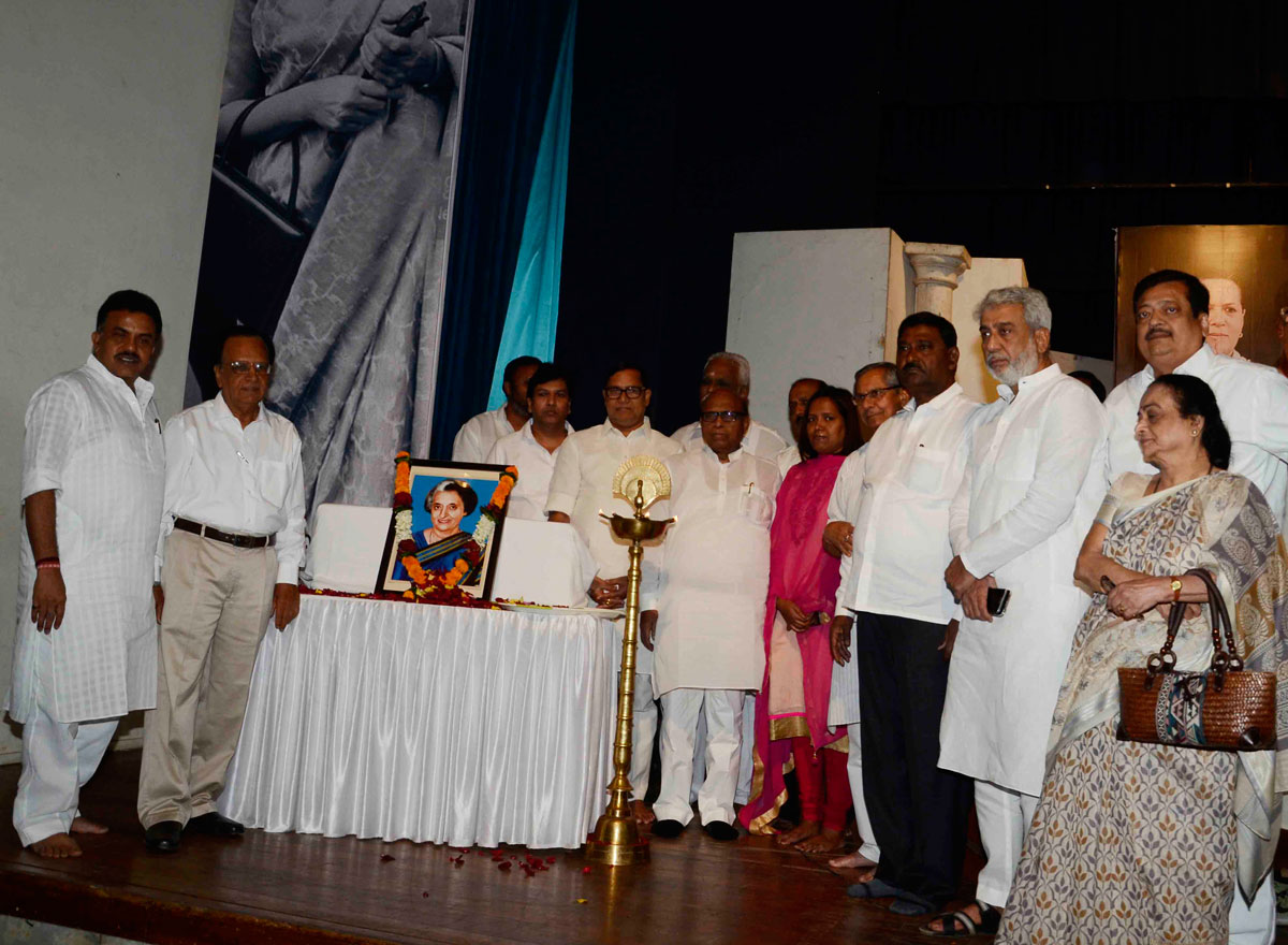 MRCC Paying Tribute to Iron Lady of India & First Women Prime Minister of India Bharat Ratna Priyadarshani Indira Gandhi on her Birth Cenetary Year in Mumbai.