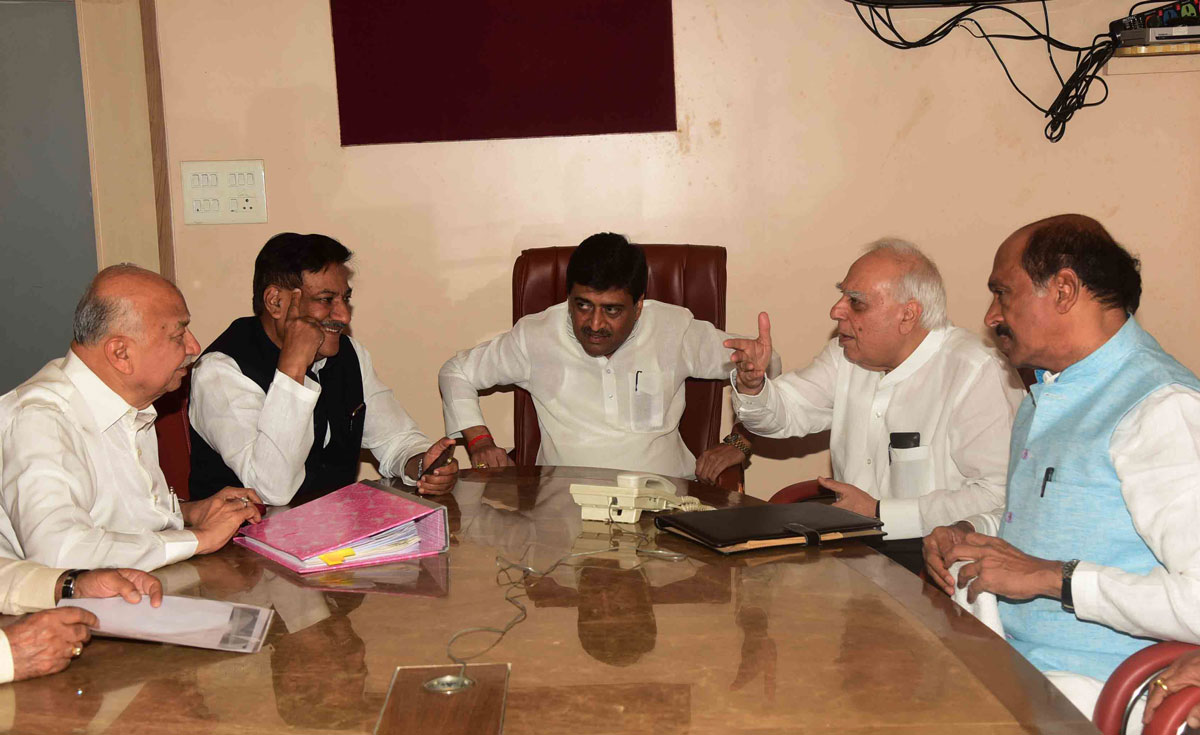 Congress Senior Leaders Meets at Gandhi Bhavan.