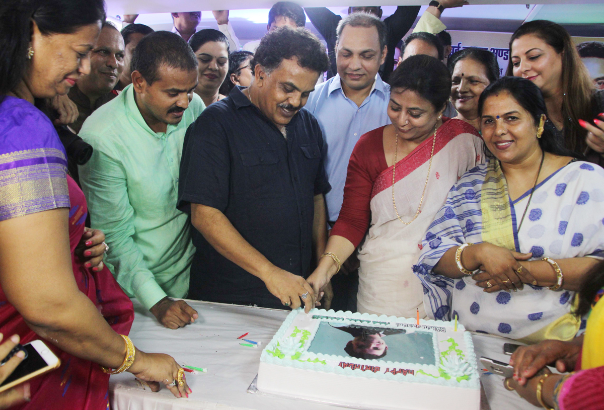 Mumbai Congress Celebrating AICC President MP Rahul Gandhi Birthday at Jogeshwari.