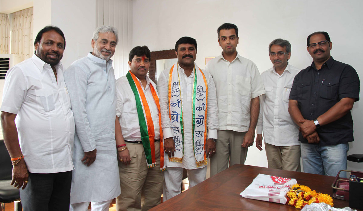 MP.& UNION.MINISTER MILIND DEORA & MLA AMIN PATEL MEETS CONGRESS PARTY WINNER CANDIDATES IN SOUTH MUMBAI.