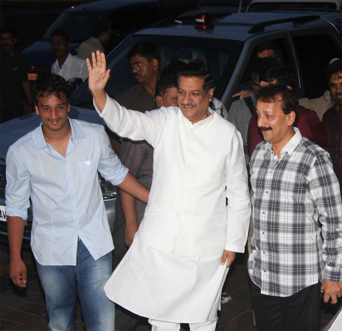 ROZA-E- IFTAR PARTY AT HOTEL TAJ LAND BANDRA .