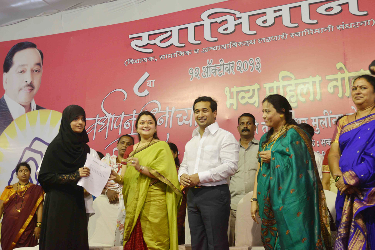SWABIMAAN SANGHTNA PRESIDENT NITESH NARAYANRAO RANE DURING JOB FAIR AT PAREL.