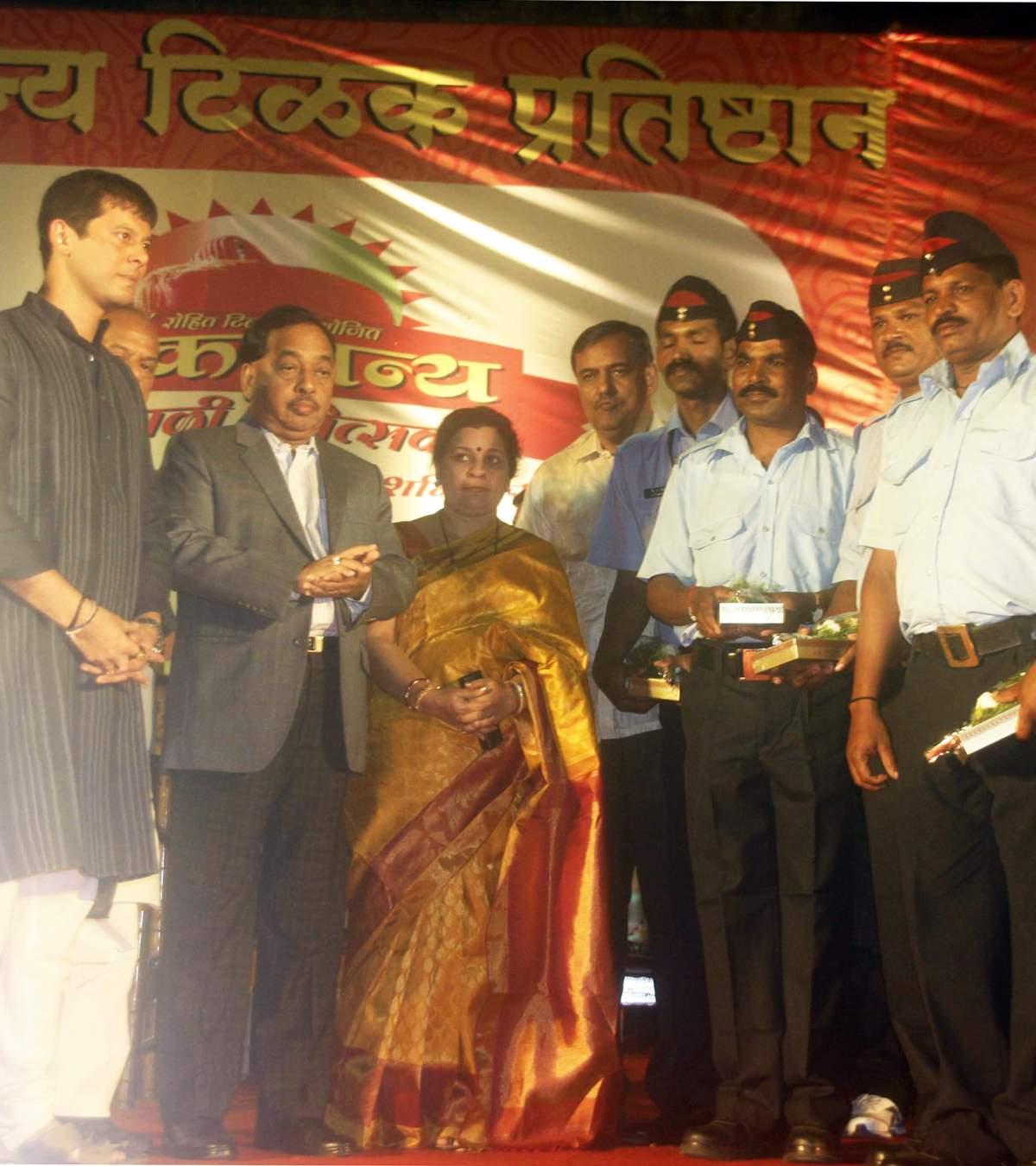 MINISTER NARAYANRAO RANE WITH SMT.NILAMTAI RANE AT PUNE.