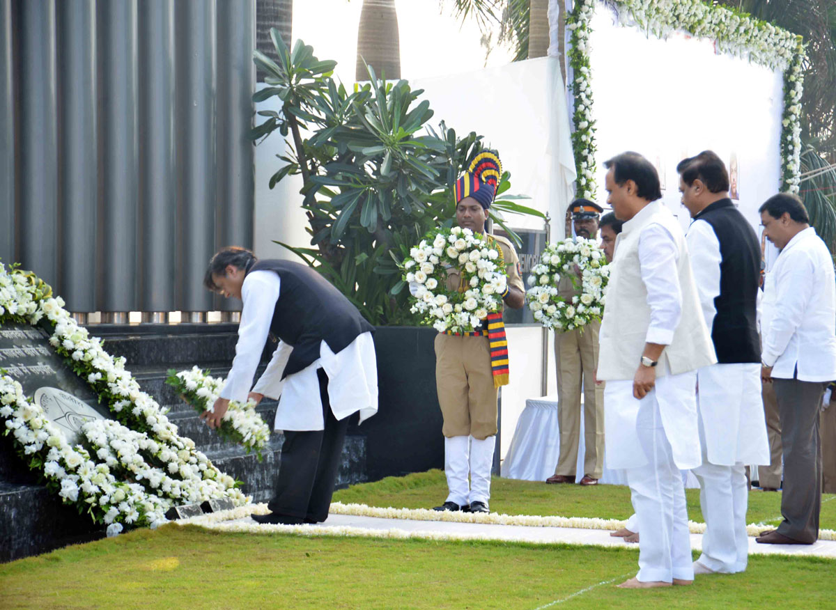 SALUTE TO THE VICTIMS OF 26/11/2008 MUMBAI TERROR ATTACK BY MUMBAIKAR'S & MAHARASHTRA GOVERMENT.