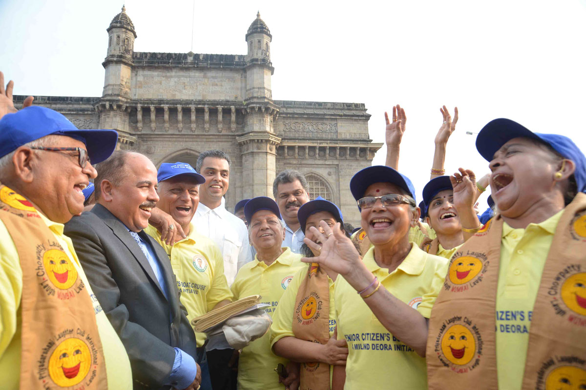 UNION MINISTER G.K.VASAN & UNION MINSITER OF STATE MILIND DEORA AT GATEWAY OF INDIA.