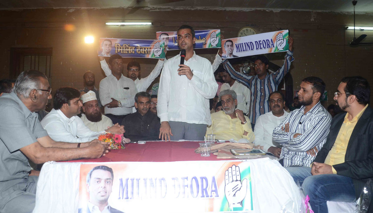 Union Minister Of State & South Mumbai MP Milind Deora Election Campaign at Minara Masjid Area.